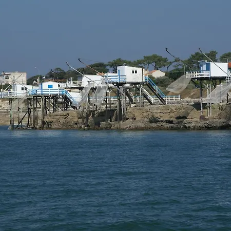 D'hotes Les Volets Bleus à Royan - Sur - Vaux-sur-Mer